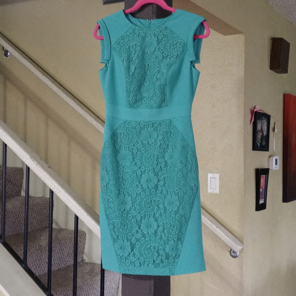Adrianna Papell Body Contour Mini Dress Sleeveless w/Lace Women's Size 4